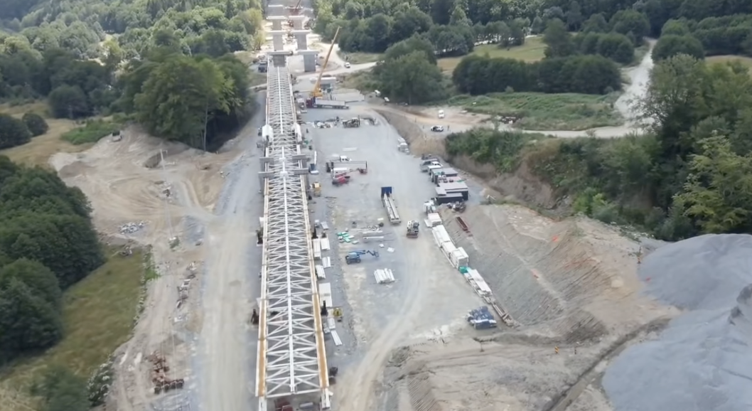 Lucrările la Secțiunea 3 a Autostrăzii Sibiu-Pitești au ajuns la aproape 15%