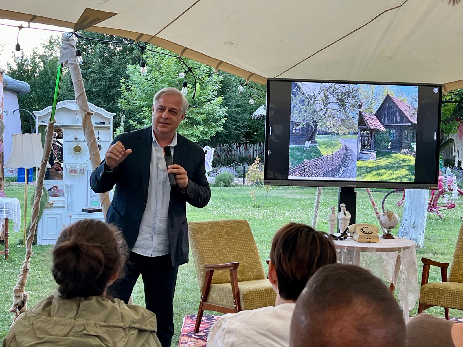 „Împreună suntem mai puternici”. Alexander Eram, printre invitații conferinței de turism de la Porumbacu de Sus
