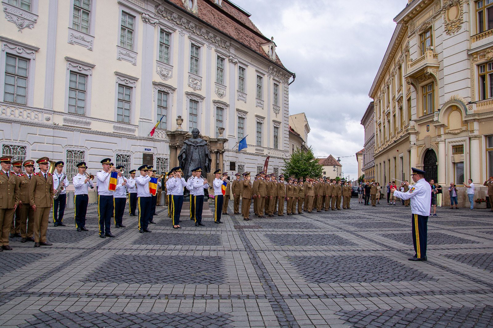 Mâine se celebrează Ziua Imnului în Piaţa Mare
