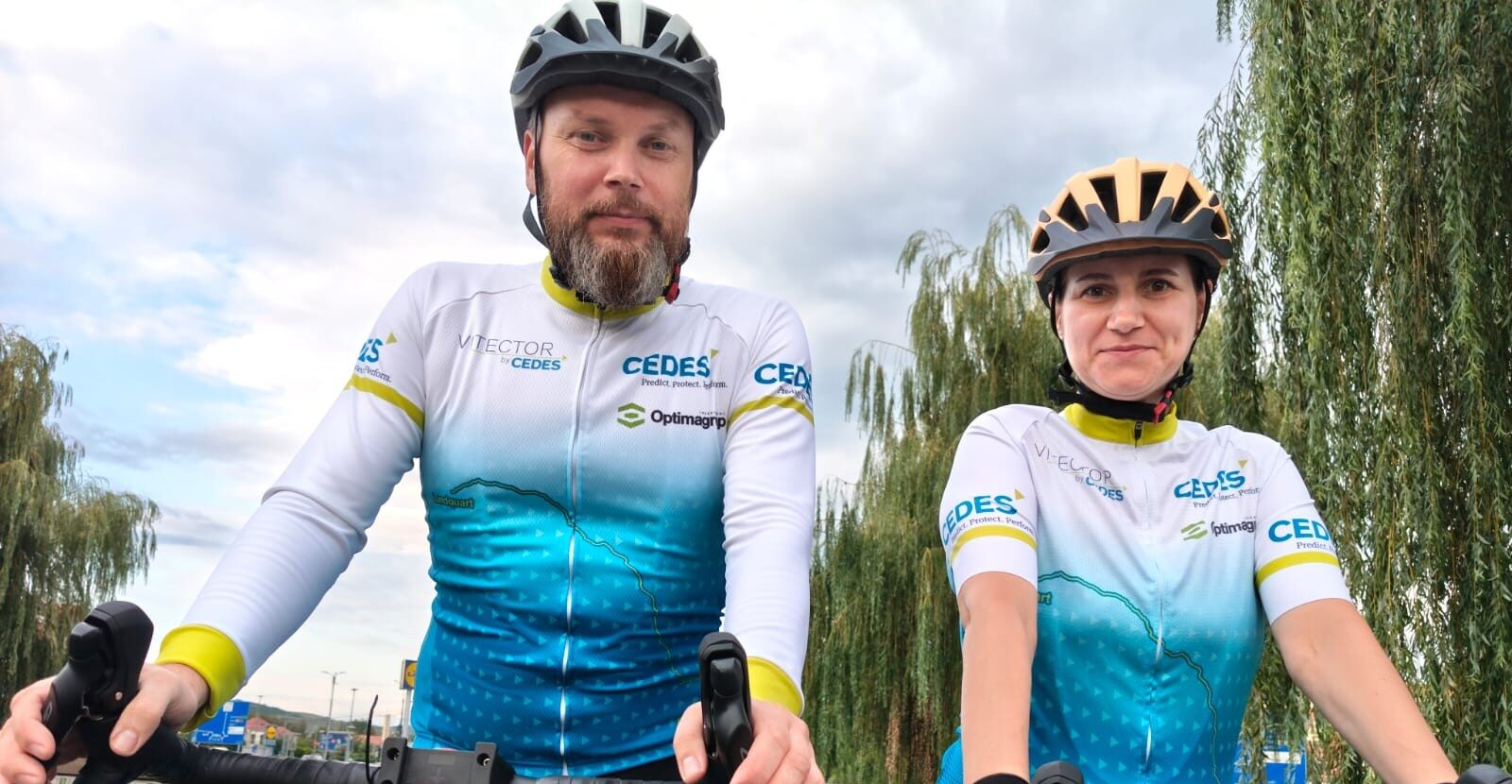 A învățat să meargă pe bicicletă la 42 de ani, iar acum pornește din Sibiu într-o călătorie de 1.600 de kilometri prin Europa