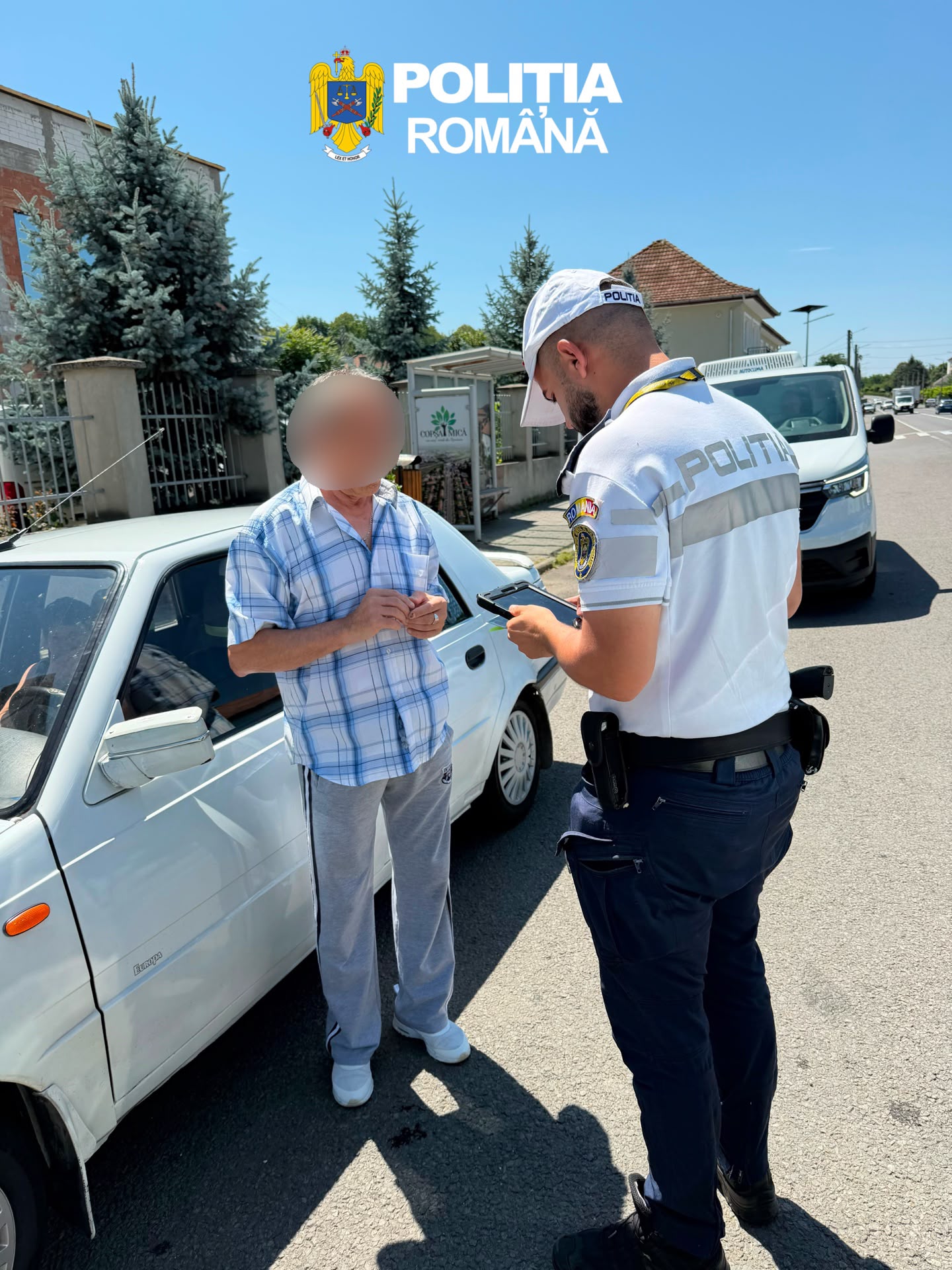 Polițiștii din Sibiu desfășoară controale pentru siguranța pietonilor, bicicliștilor și utilizatorilor de trotinete electrice