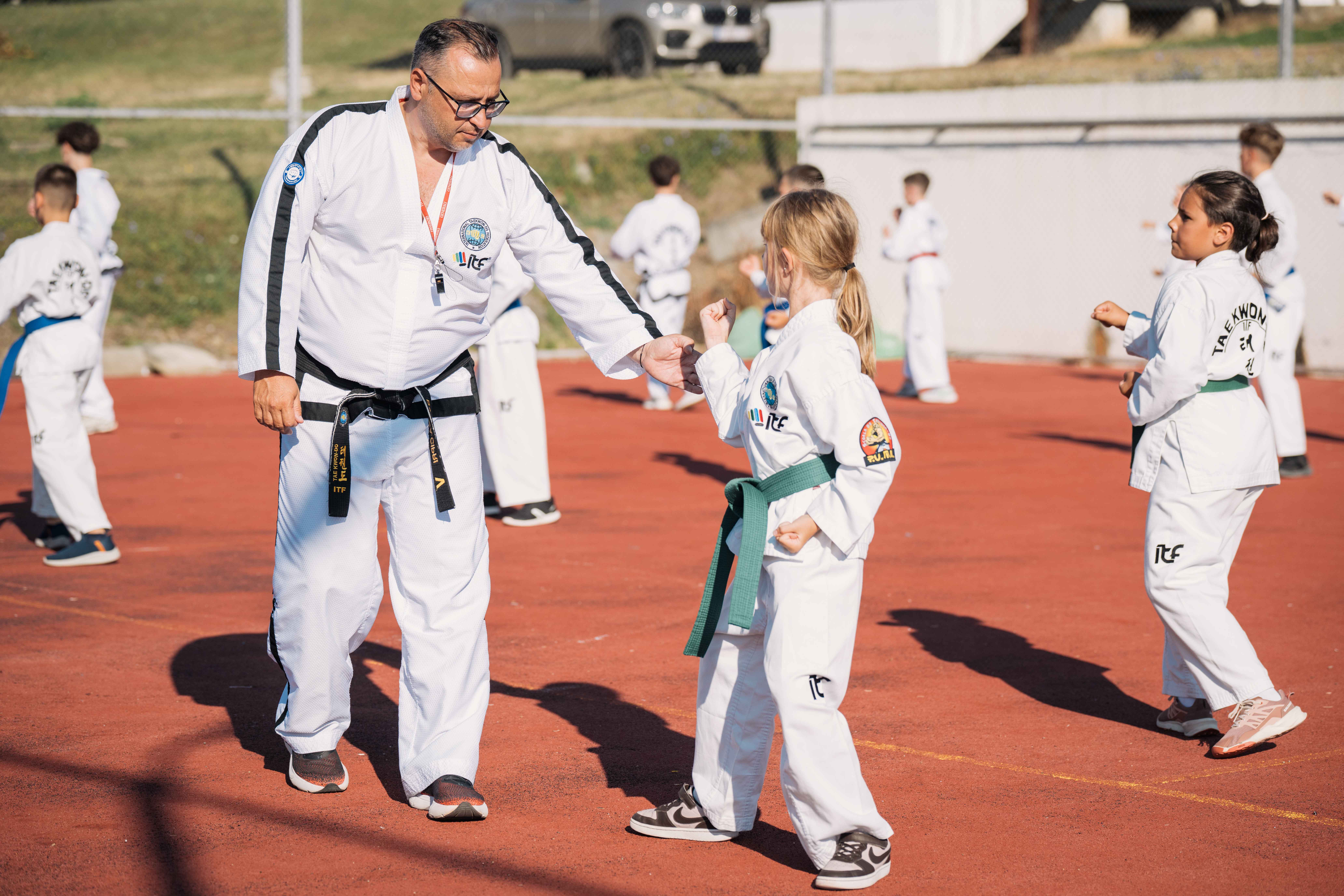 55 de sportivi ai clubului PUMA Sibiu, în cantonament la Cisnădioara. Șapte sunt în lotul național