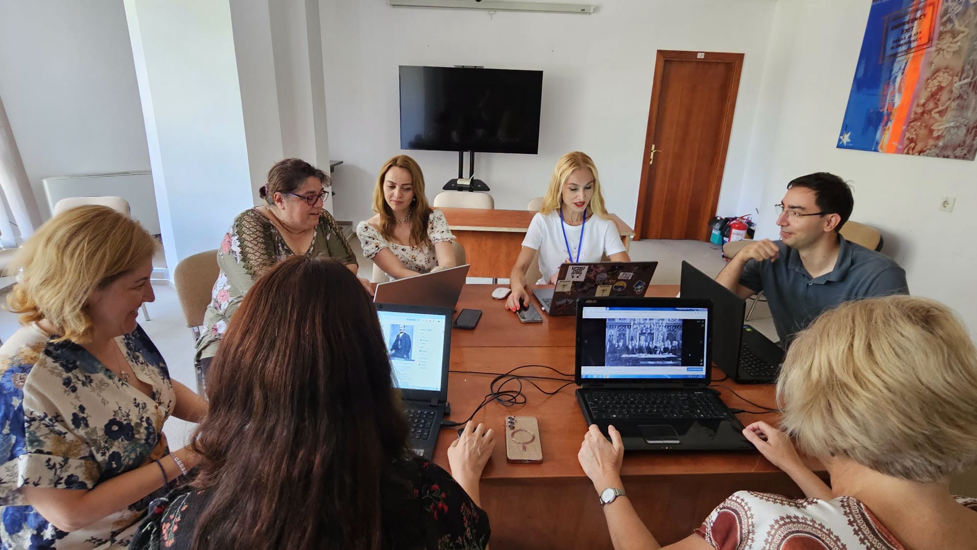 Primul WikiClub din România organizat într-o bibliotecă publică, lansat la Biblioteca ASTRA Sibiu