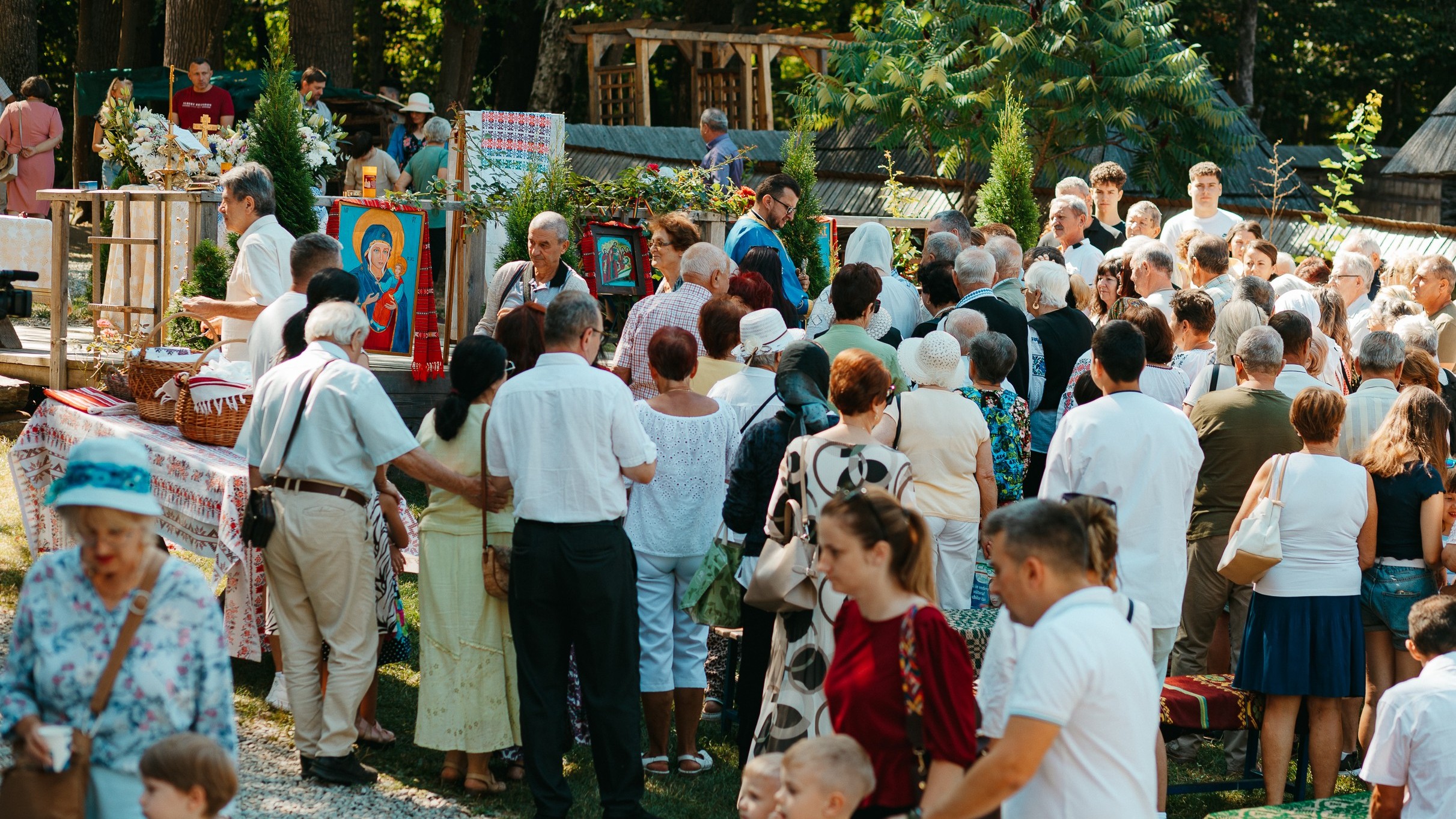 Peste 10.000 de participanți la „ASTRA în Festival”. Trei zile de concerte, meșteșuguri și experiențe culturale în Dumbrava Sibiului