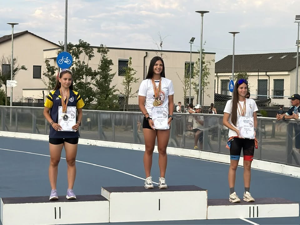 Anastasia Băcilă câştigă tot la Naţionalele de patinaj viteză pe role. Cinci titluri şi tot atâtea recorduri naţionale pentru sibiancă