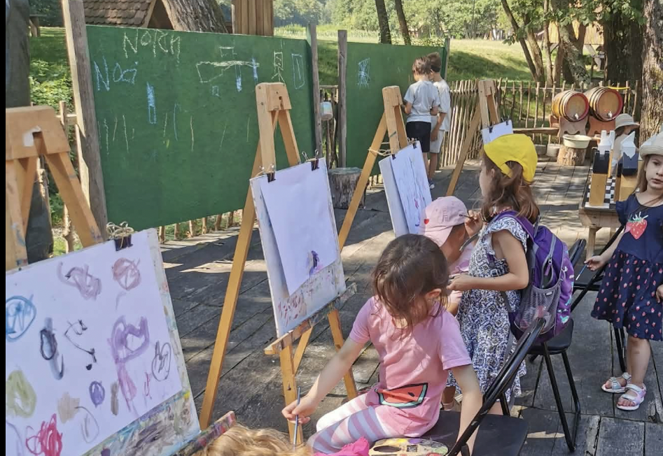 Aproape 100 de ani de educație între aceiași pereți. Povestea grădiniței Park Kindergarten, un nou capitol pentru clădirea de pe Bulevardul Victoriei
