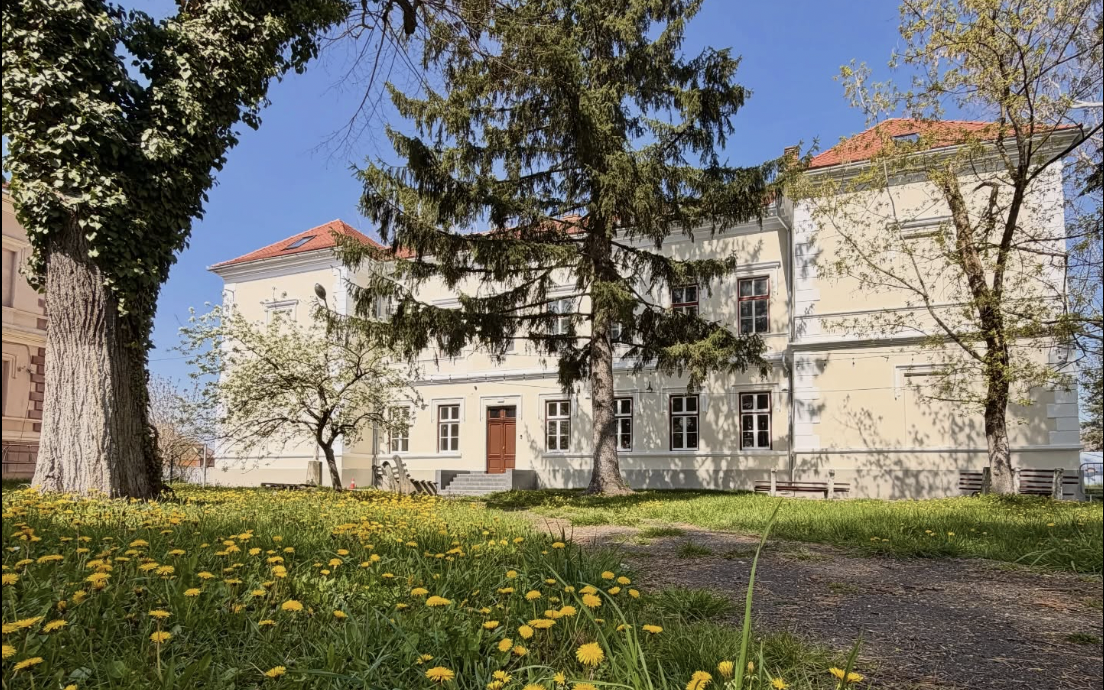 Aproape 100 de ani de educație între aceiași pereți. Povestea grădiniței Park Kindergarten, un nou capitol pentru clădirea de pe Bulevardul Victoriei