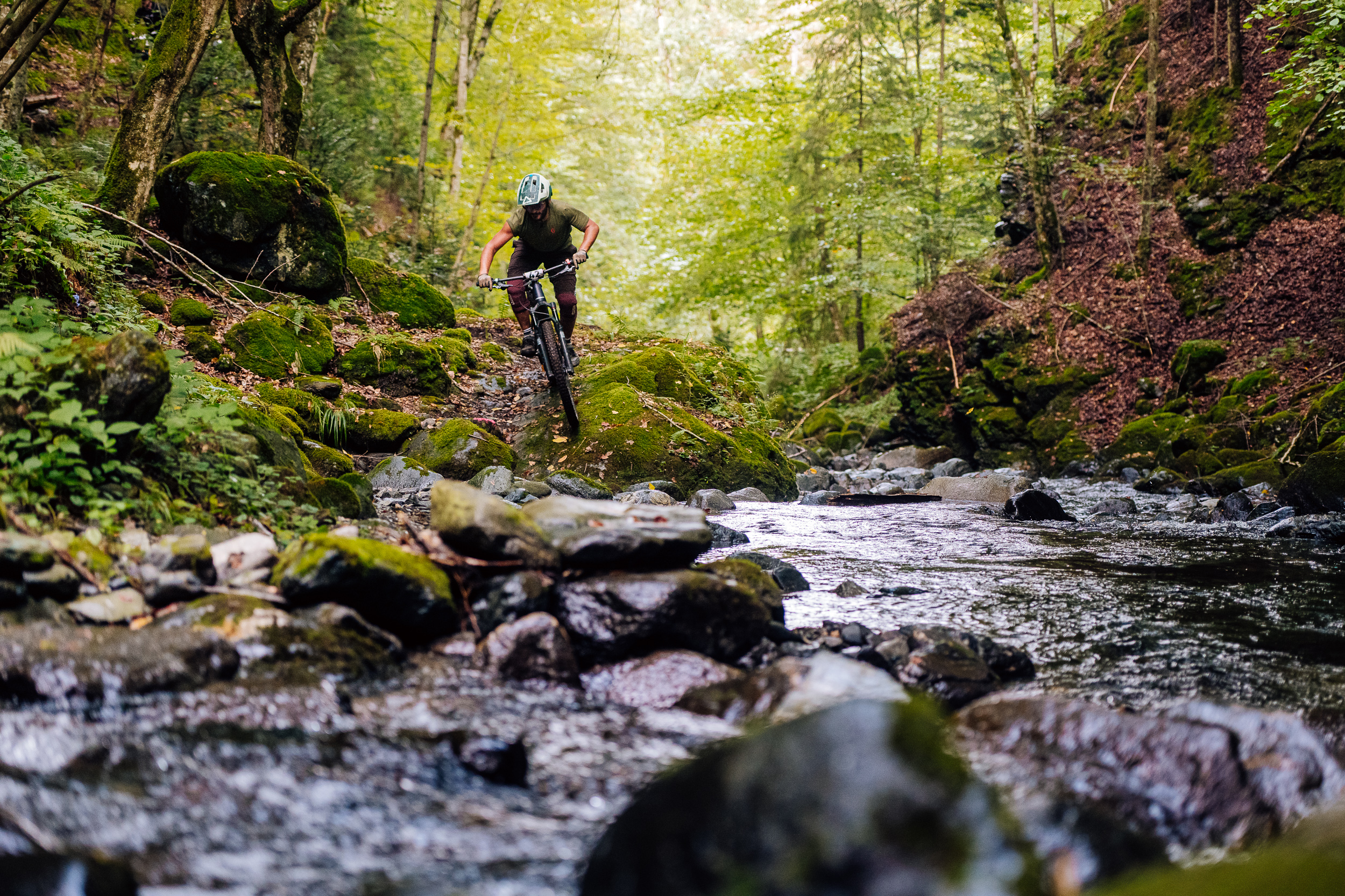 Triada MTB, cea mai complexă competiție de e-Mountain Bike revine în Munții Făgăraș
