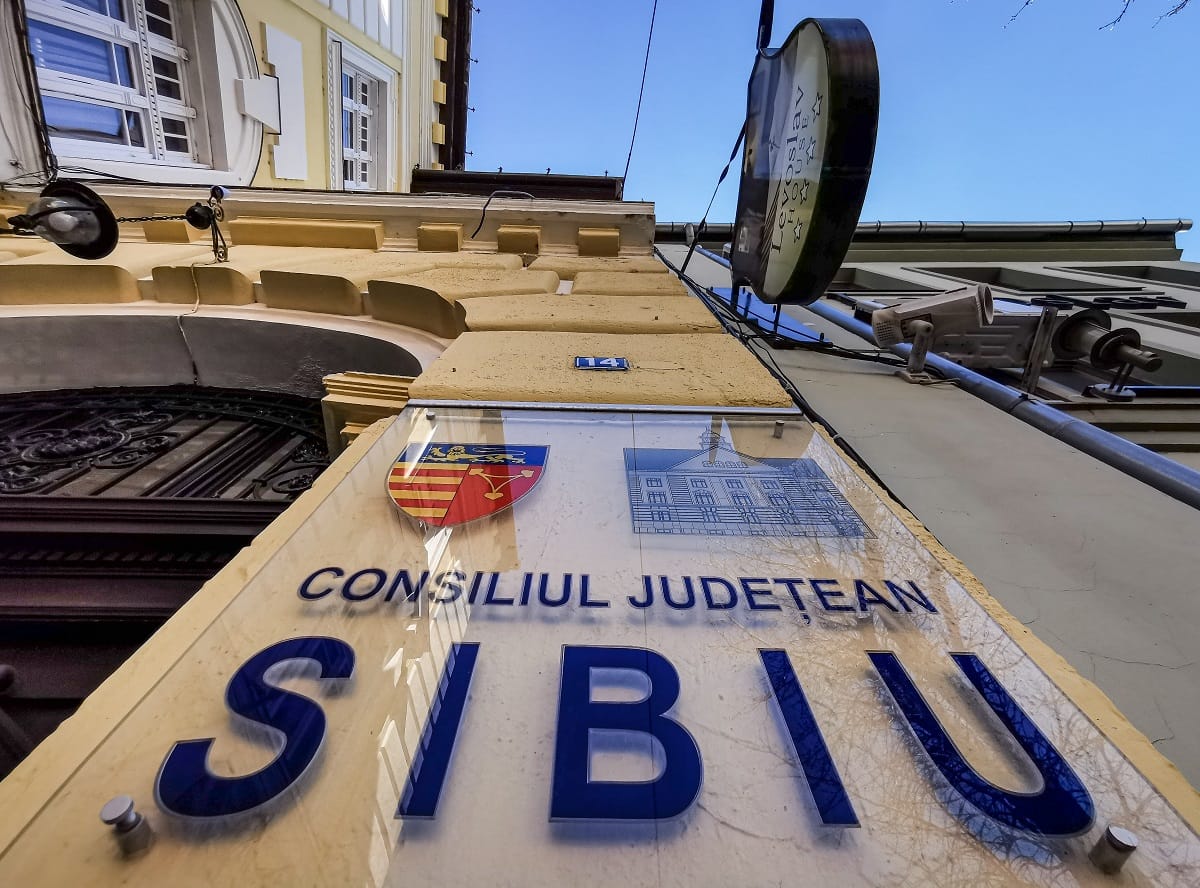 Sprijin pentru elevii care învaţă în alte localităţi din judeţ