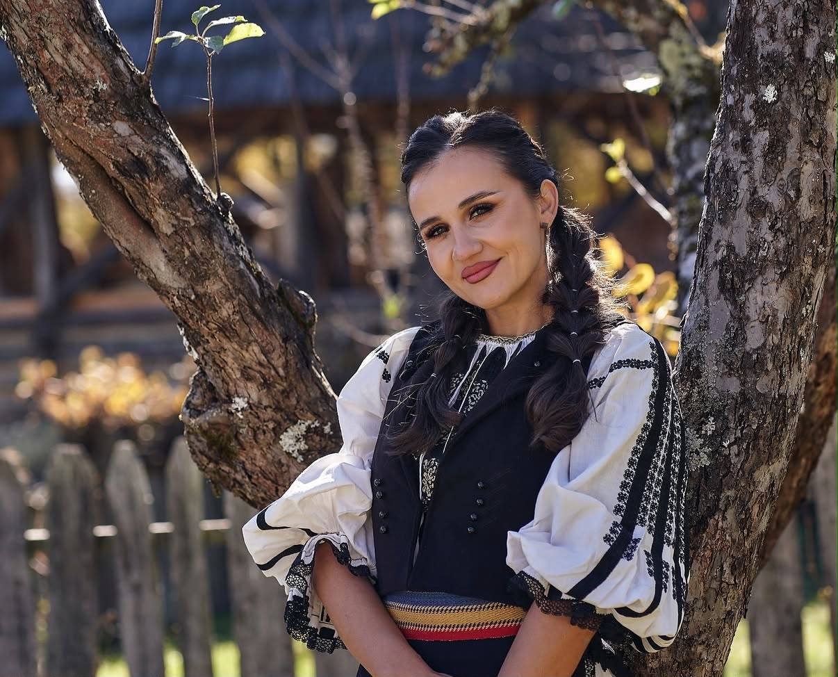 Un glas cât o Mărginime. INTERVIU | Codruța Rodean, despre cântec și rădăcini