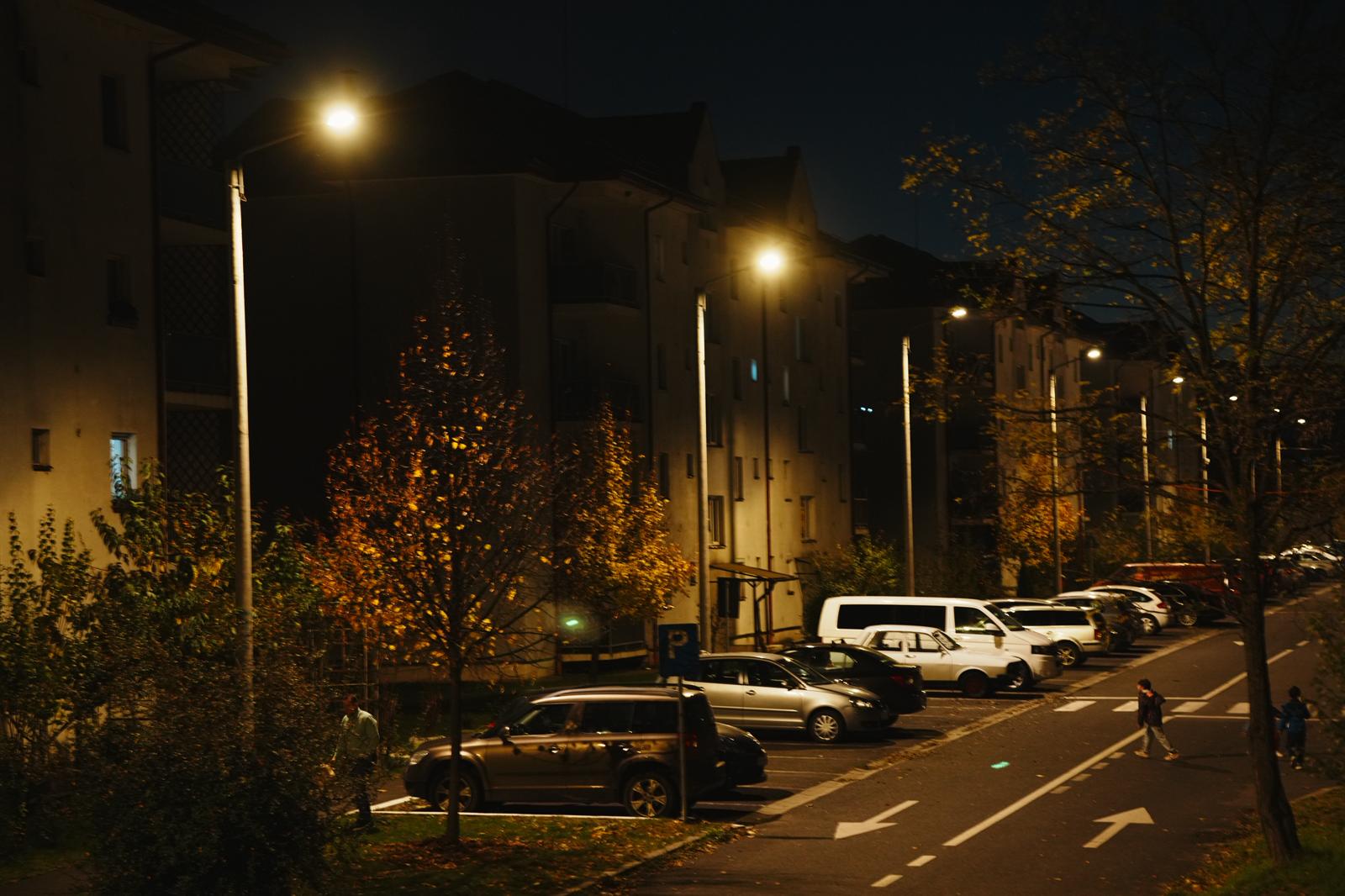 Luminile în oraș se vor aprinde la o jumătate de oră după apus. Primăria ia măsuri