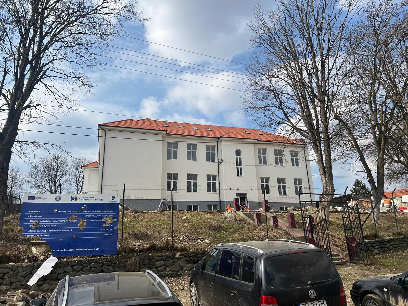 VURPĂR: Şcoală modernă pentru viitoarele generaţii