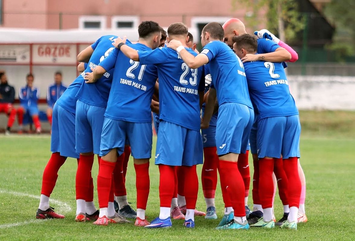 Campioana judeţeană AFC Agnita întoarce rezultatul după ce a fost condusă de Alma, la pauză. Scorul etapei în SuperLiga Sibiu, la Răşinari