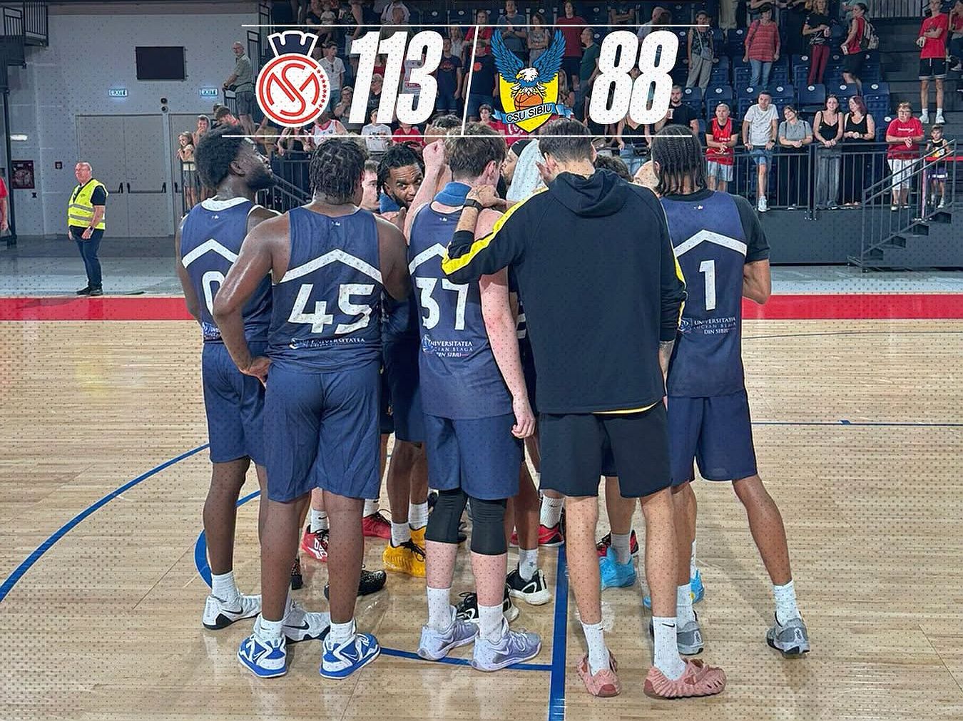 CSU Sibiu debutează cu stângul în amicale. Înfrângere la 25 de puncte diferenţă, la Oradea. Cum s-au descurcat noii jucători ai galben-albaştrilor
