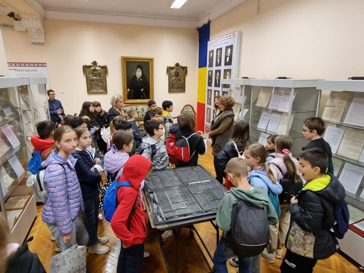 Elevii din Sibiu pot face „Școala la muzeu” în Palatul ASTRA. Vizitele ghidate sunt gratuite