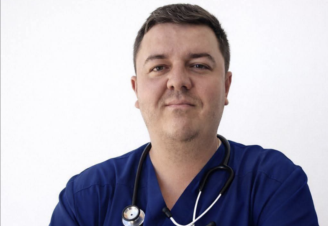 Alergia la ambrozie, tot mai supărătoare la sfârșit de vară. Dr. Călin Silviu Doncea explică simptomele, riscurile și tratamentul