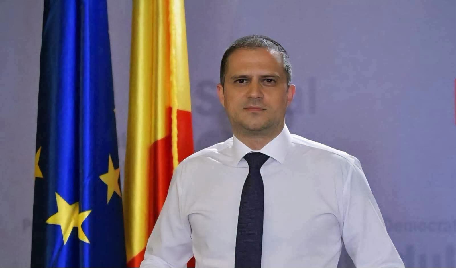 Advertorial PSD: Obligativitatea uniformelor școlare –  rezumatul proiectului legislativ