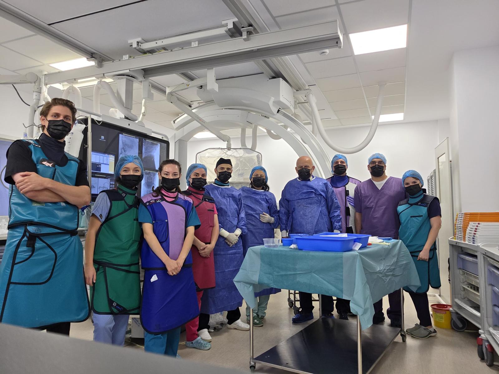 Tânăr de 27 de ani, salvat la Spital Clinic Județean de Urgenţă Sibiu. Medicii au fost coordonați de un reputat specialist din Franța