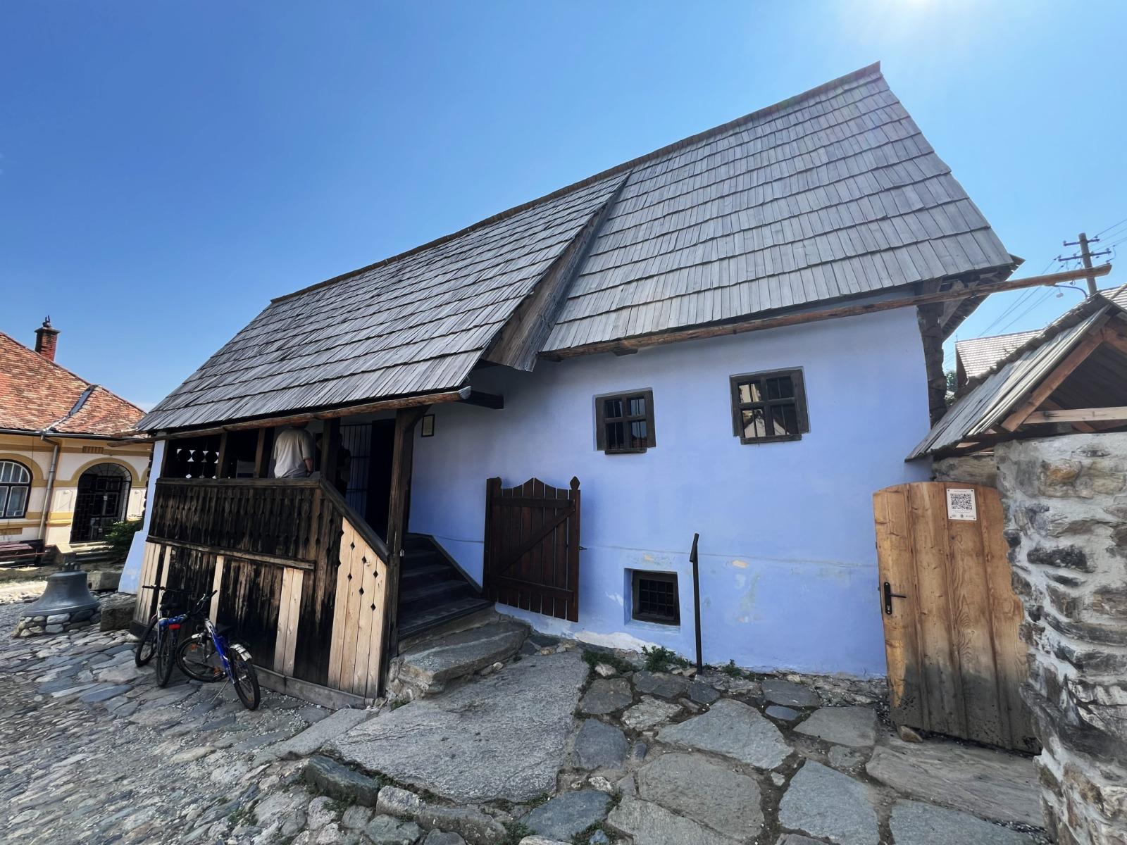 Istoria unui proces care a durat mai bine de o jumătate de secol. „Rășinărenii au avut teren până la Farmacia 24 din Sibiu”