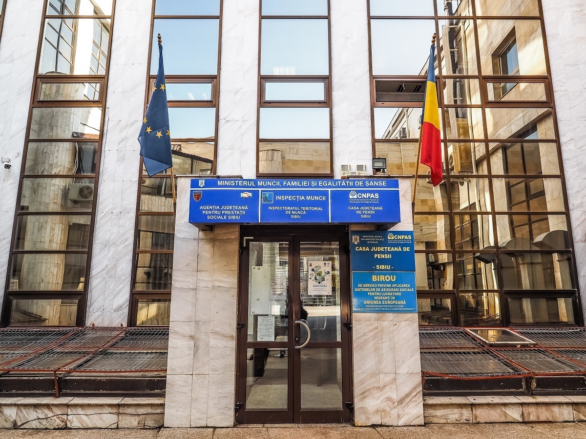 În ce condiţii primesc tinerii de peste 18 ani alocaţia de stat
