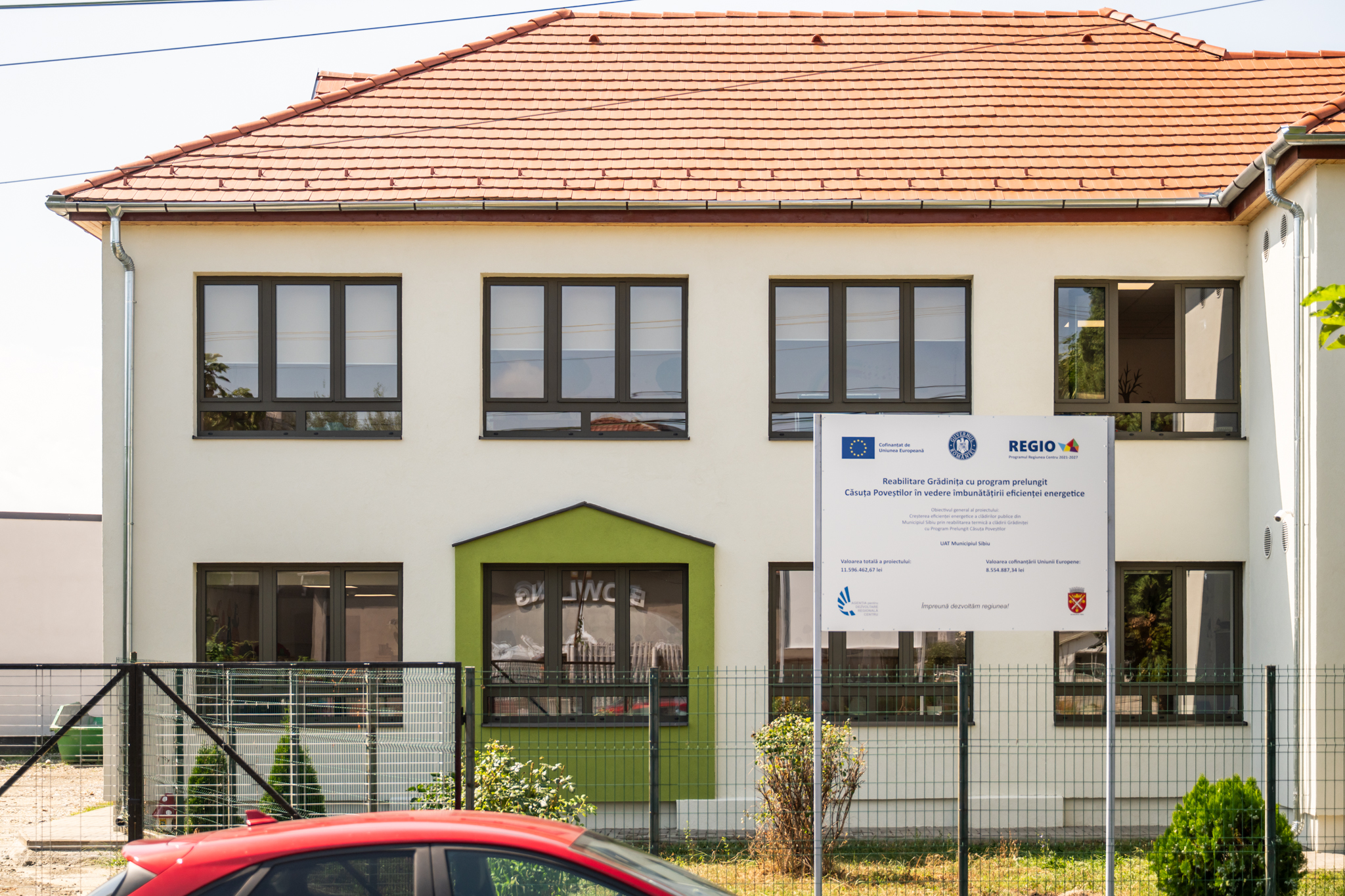 Grădinița „Căsuța Poveștilor” din Lazaret, modernizată cu peste 11 milioane de lei. Panouri fotovoltaice, dotări noi și mai mult spațiu verde