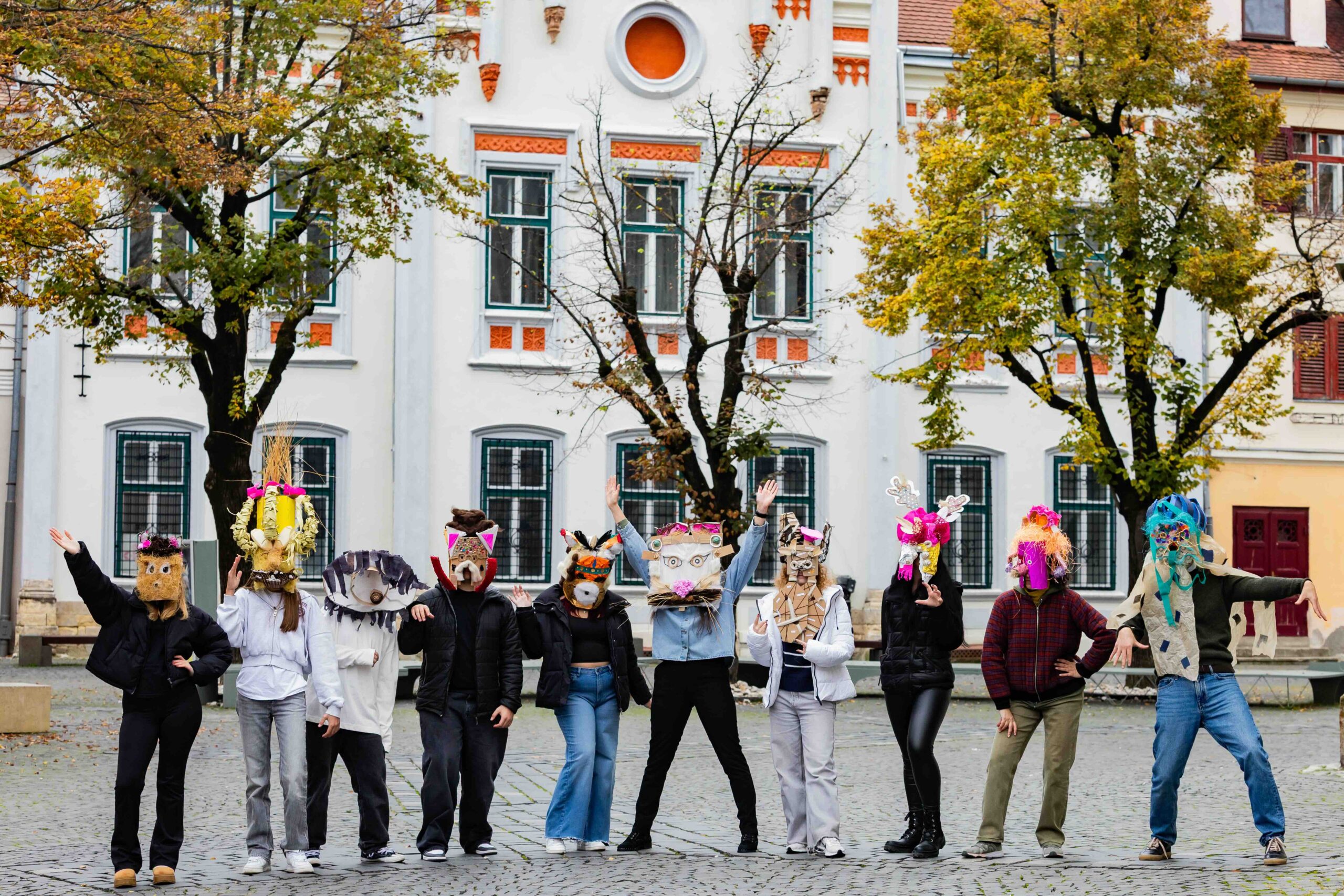 Joaca devine lecție la Teatrul Gong. Ateliere de creație și povești pentru copiii din Sibiu