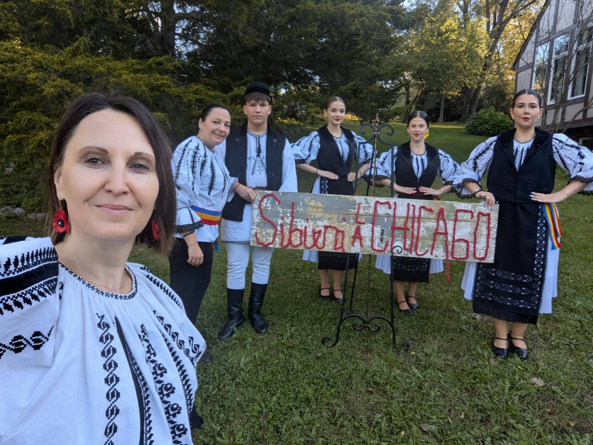 BOIȚA: Ansamblul „Mândre Plaiuri Boicene” a cucerit Chicago. Tinerii își continuă turneul în Florida