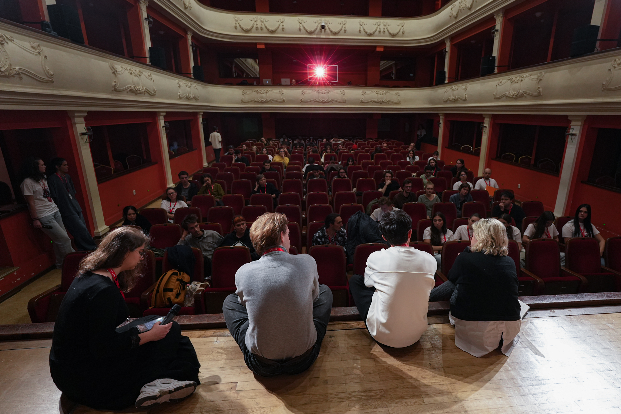 Încă cinci zile de Astra Film Festival: femei care dezamorsează mine, copii curioși și povești din lumi nebănuite