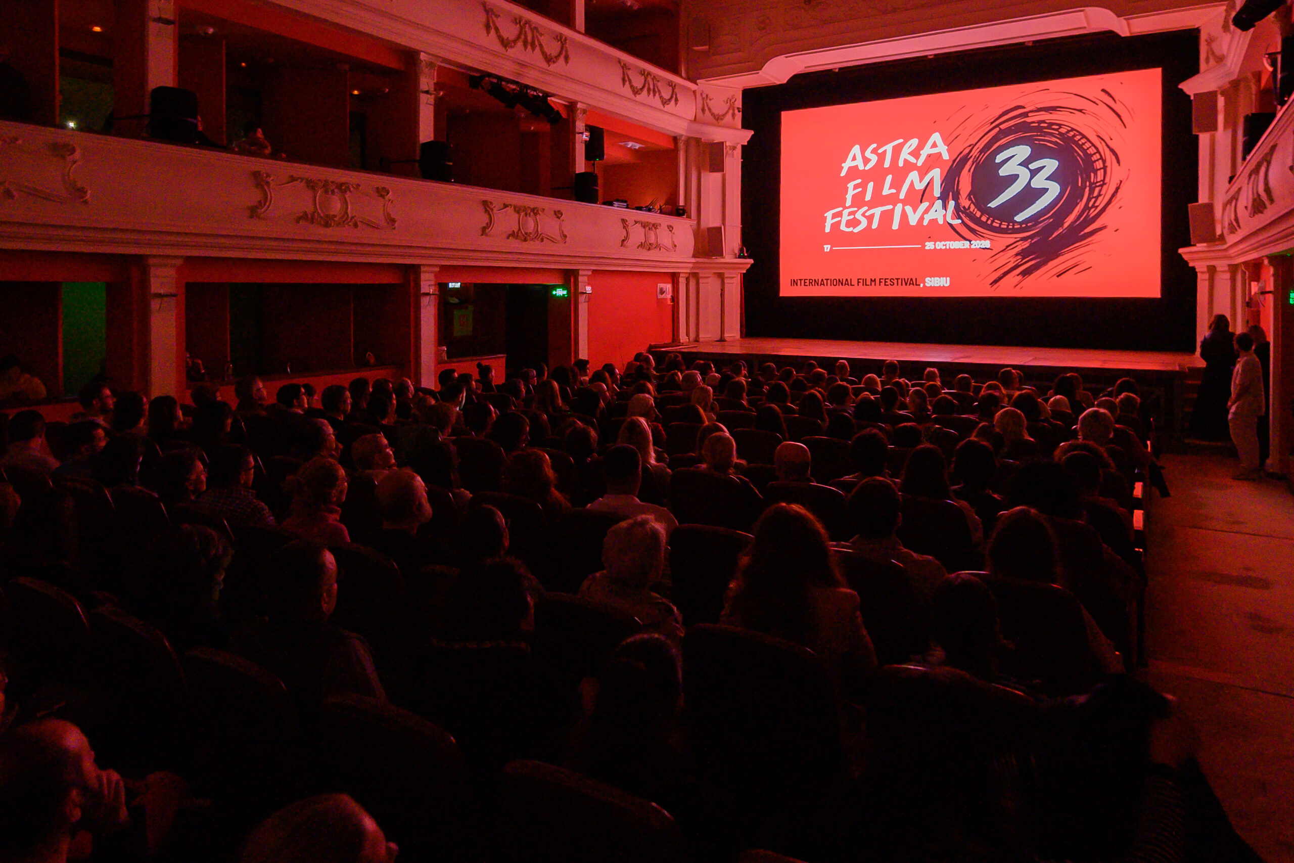 „Cine sunt eu mai mult decât mine?”: filme despre război, abuz și traume moștenite, la Astra Film Festival