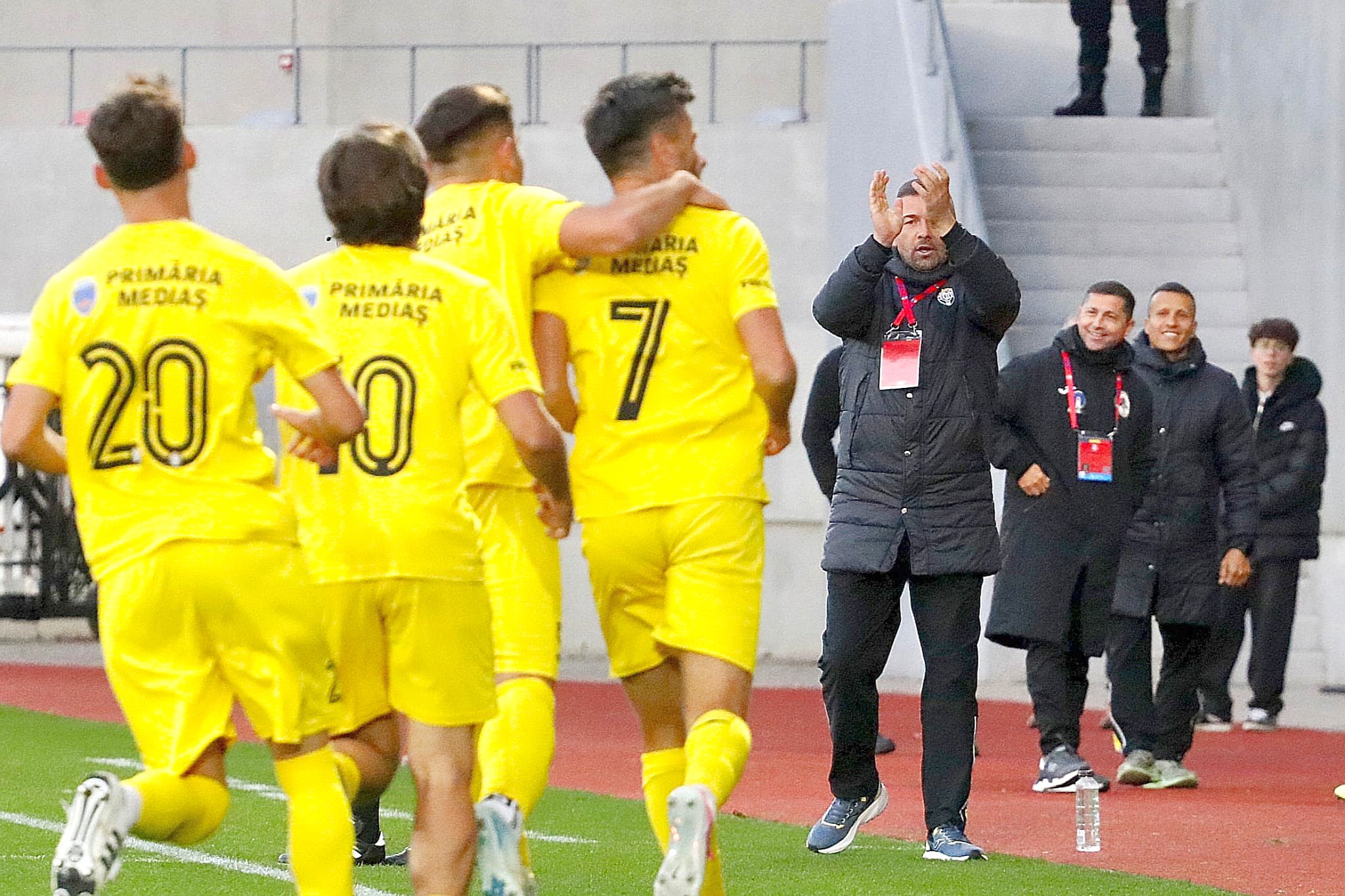 Cosmin Vîtcă, înaintea ultimului meci din tur: ”Nu ne culcăm pe-o ureche”. ACS Mediaş are şase victorii consecutive