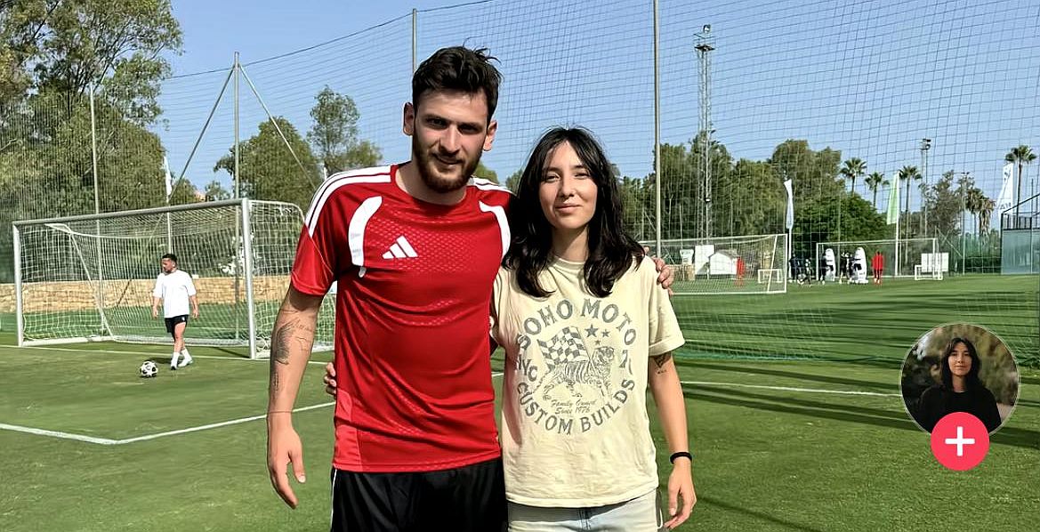 (VIDEO) La un tenis de picior cu Kvaratskhelia, starul de 140 de milioane de euro al lui PSG. Povestea sibiencei care a jucat la FC Hermannstadt şi a fost fotograful oficial al clubului desfiinţat în vară