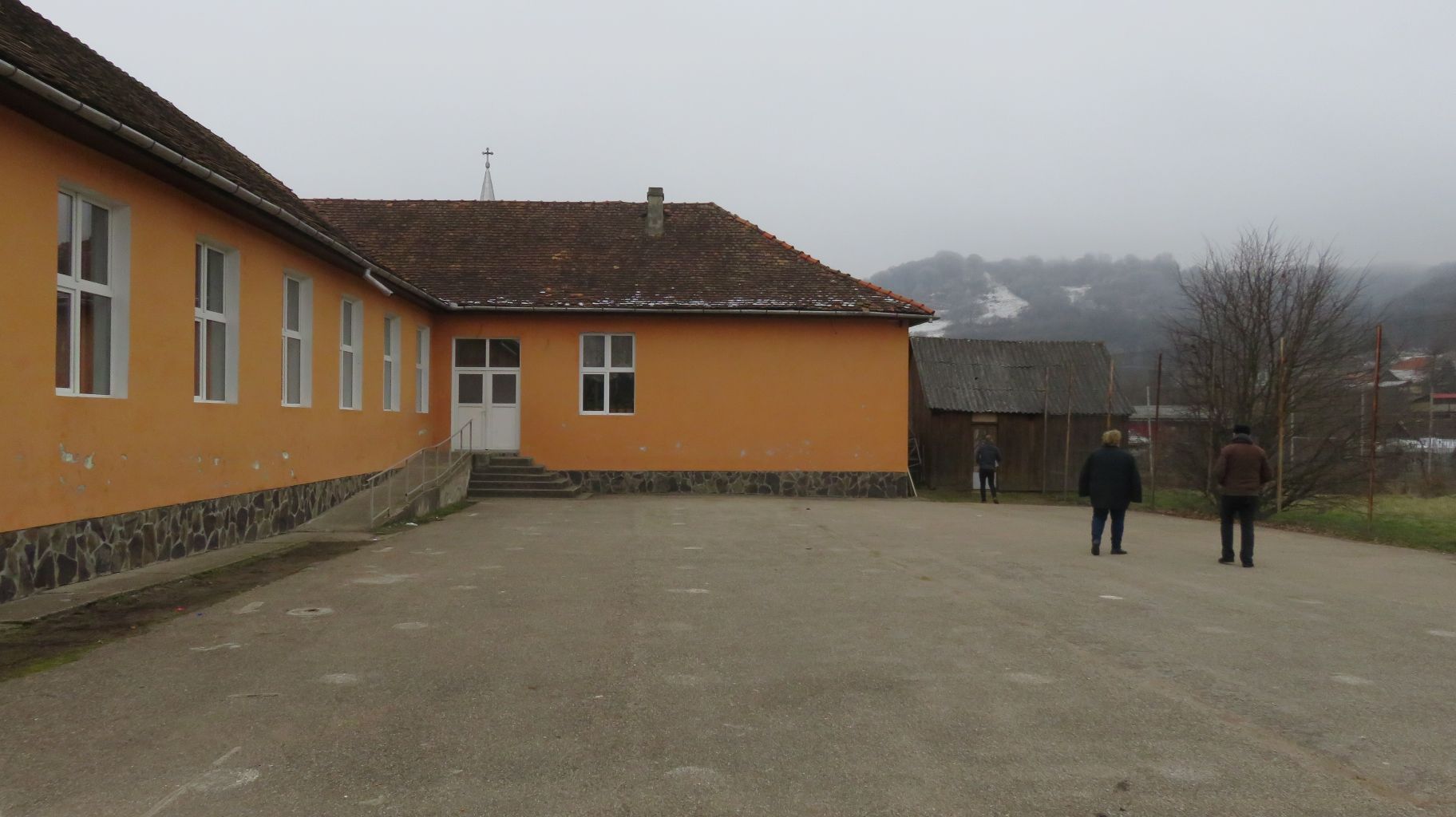 VALEA VIILOR: Școala „Marțian Negrea” va fi reabilitată cu aproape 7,5 milioane de lei. Clădirea va avea pompă de căldură și panouri fotovoltaice