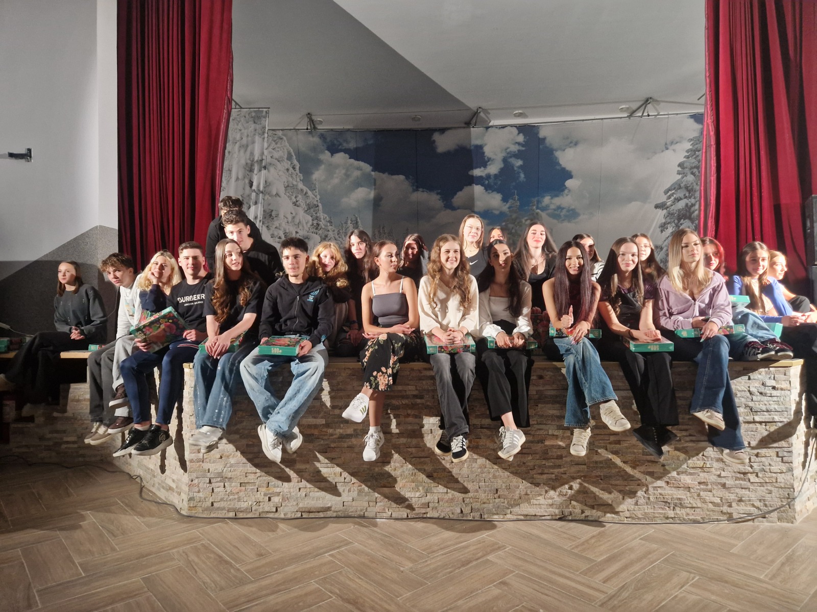 GURA RÂULUI: Spectacole-manifest împotriva bullying-ului, puse în scenă de elevii Liceului „Onisifor Ghibu”